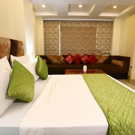 The Picasso Residency - Naraina New Delhi Hotel Bagian luar foto