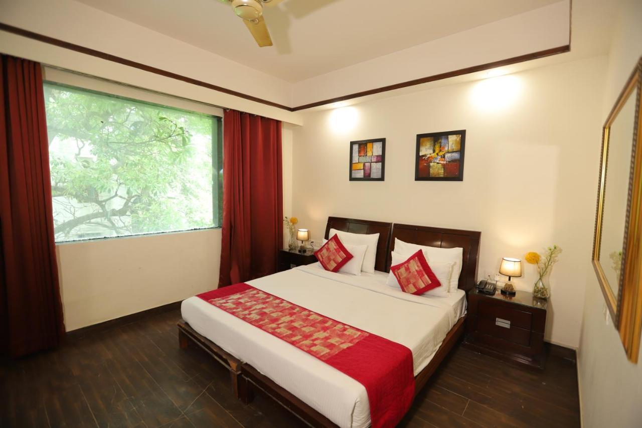 The Picasso Residency - Naraina New Delhi Hotel Bagian luar foto