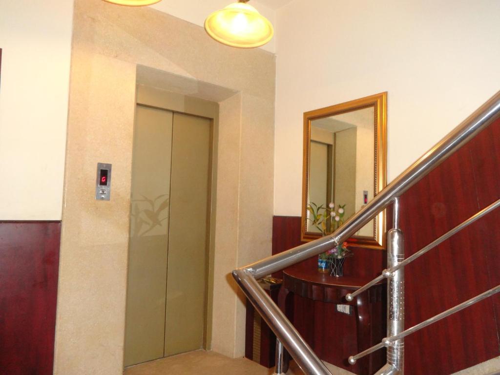 The Picasso Residency - Naraina New Delhi Hotel Bagian luar foto